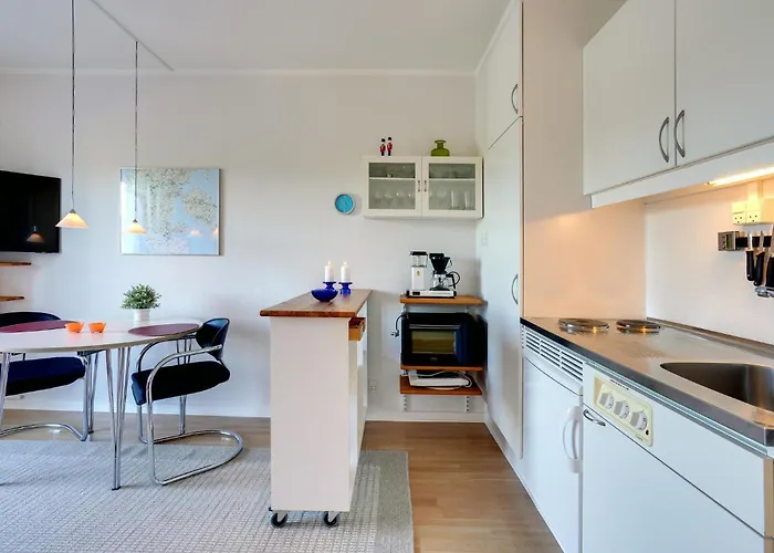 1 Bedroom Gorgeous In Apartamento